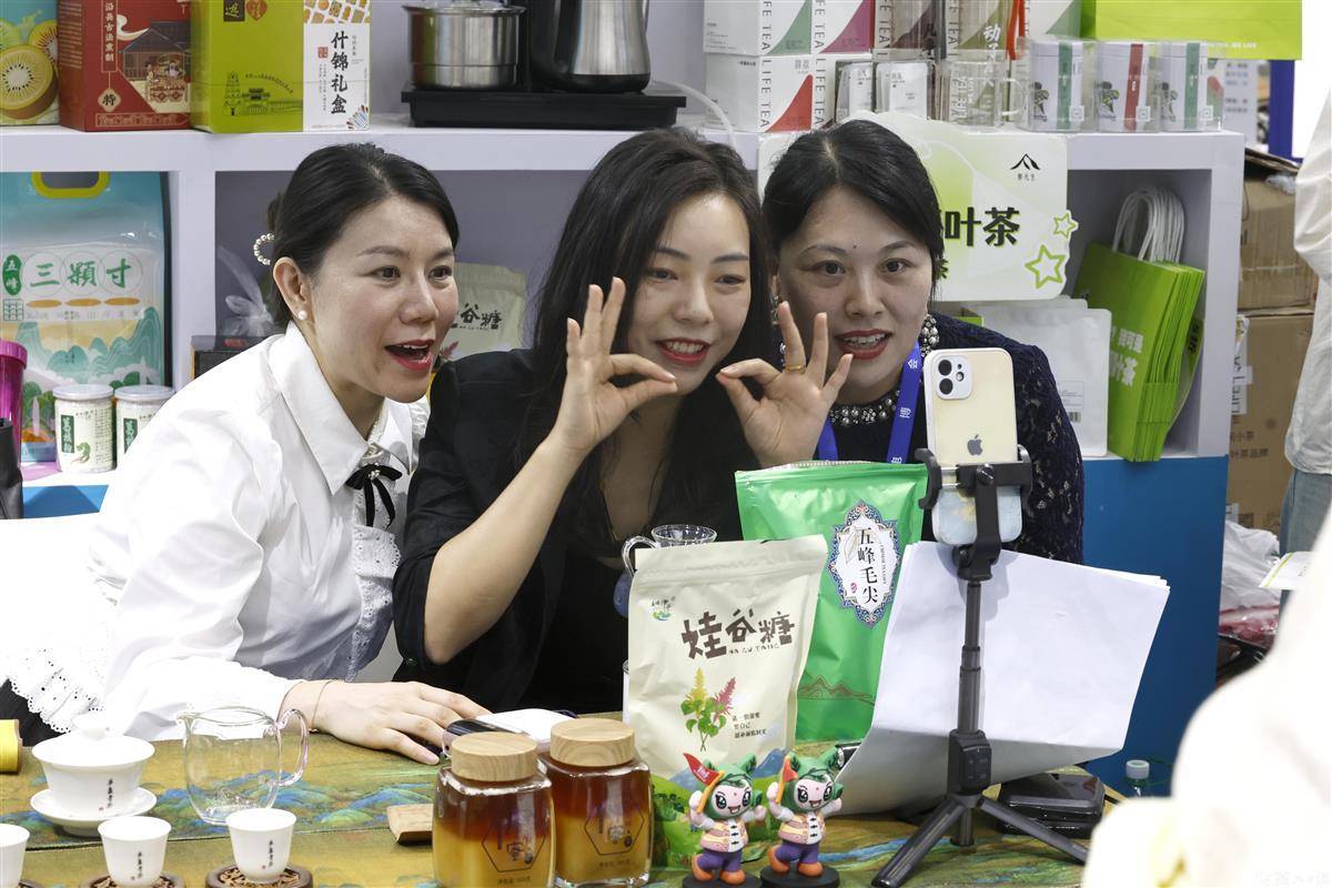 首充送豪礼